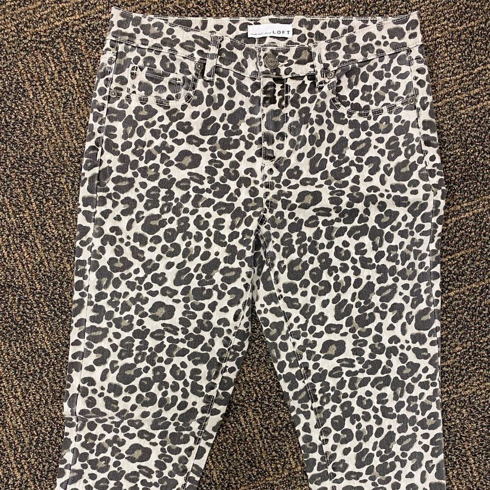 ANN Taylor Loft Modern Skinny Black‎ and Tan leopard print jeans - Picture 3 of 8